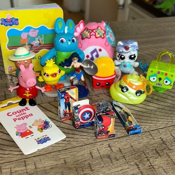 Multiverse fun 🤩 Peppa Pig 🐷 Wonder Woman 🦸♀️ SQMallow 🕷️man LOL Pouty Vuitton - Picture 1 of 16